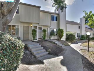 505 Chalda Way, Moraga, CA 94556-2350