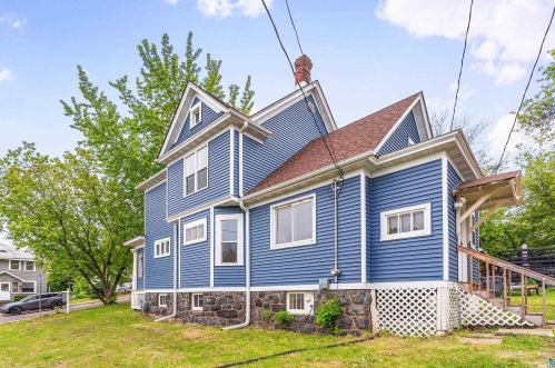 426 22nd Ave, Duluth MN  55806-1634 exterior