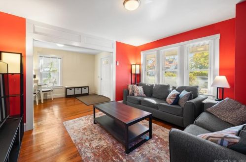 51 Riverview Ave, Groton CT  06340-3513 exterior