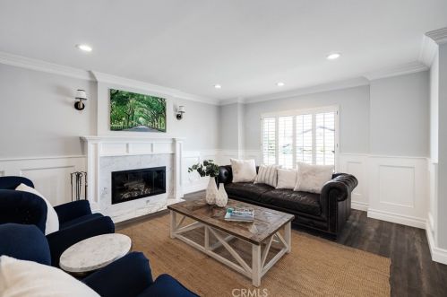 1336 1st St, Manhattan Beach CA  90266-6902 exterior