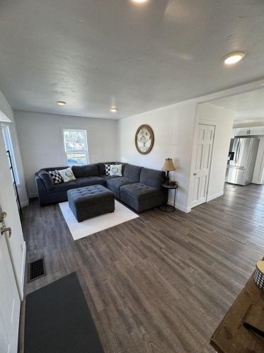 1391 9 St, Green Bay WI  54304-3141 exterior