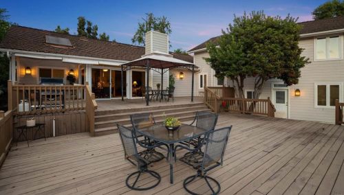 3304 Silver Oak Ln, Vista CA  92084-6614 exterior