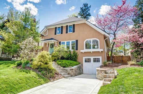 1215 Delta Ave, Cincinnati, OH 45208-3003