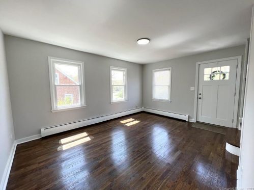 89 Stanwood Dr, New Britain CT  06053-3425 exterior