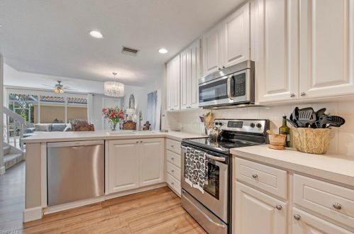 28700 Alessandria Cir, Bonita Springs FL  34135-8276 exterior