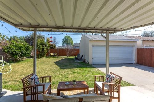 6028 Dunrobin Ave, Lakewood CA  90713-1034 exterior