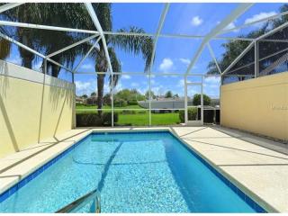 1861 Burgos Dr, Sarasota, FL 34238-2753