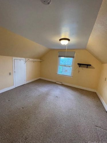 8 Good Rd, Norwich, CT 06360-7110