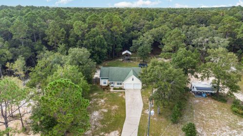 87 Florida Pl, Freeport, FL 32439-6123