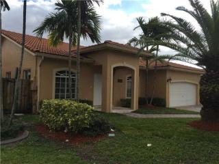 15746 50th Ter, Miami, FL 33185-5035