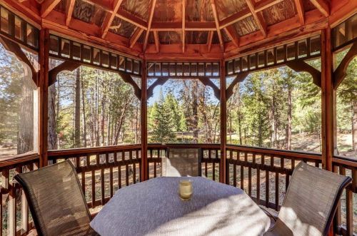 13943 Greenhorn Rd, Grass Valley CA  95945-8484 exterior