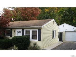 16 Casper St, Danbury CT  06810-6904 exterior