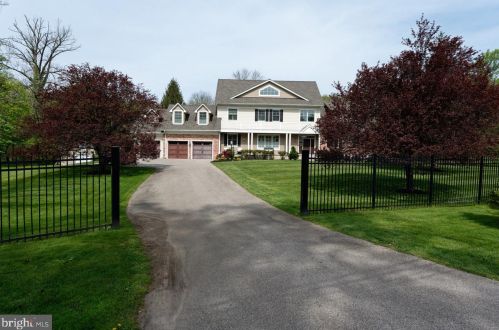 272 Radnor Chester Rd, Ithan, PA 19085-1306