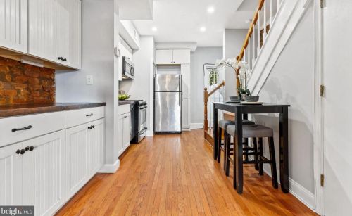 629 18th St, Washington DC  20002-7209 exterior