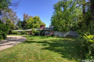 3630 Maplewood Ln, Sacramento, CA 95864-1521