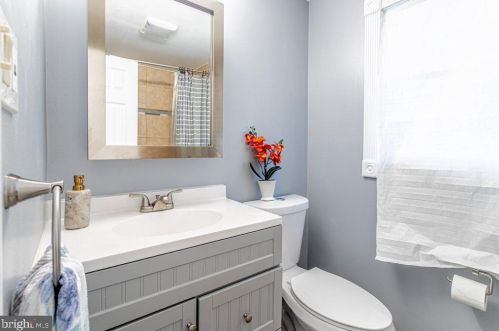 9 Emerald Ct, Willingboro NJ  08046-2272 exterior