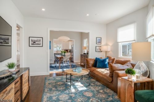 122 Fairview Ave, Berkeley Heights NJ  07922-1310 exterior