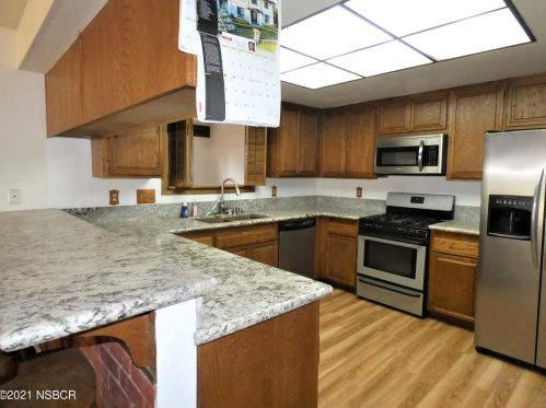 1157 Shady Glen Dr, Santa Maria, CA 93455-4017