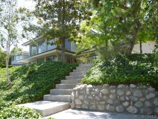 1564 Mohave Dr, Colton, CA 92324-4803