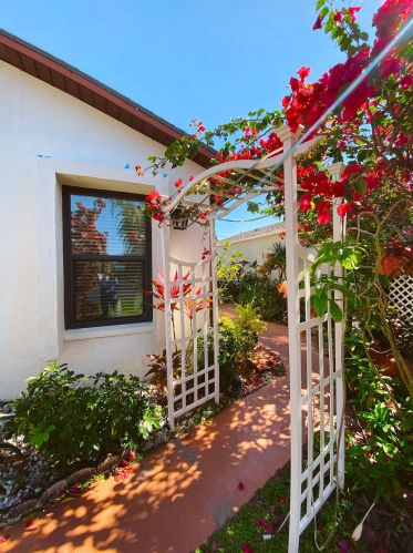 5034 Minto Rd, Boynton Beach, FL 33472-1202