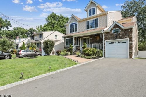286 Bloomingdale Ave, Cranford, NJ 07016-2576