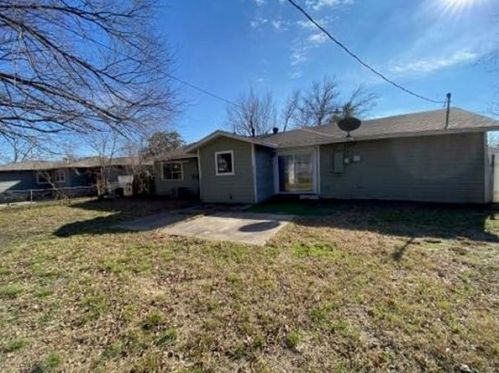 5217 Jerri Ln, Fort Worth, TX 76117-2449