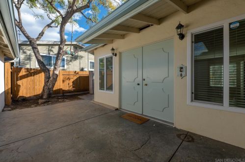 5951 Baja Dr, San Diego, CA 92115-2330