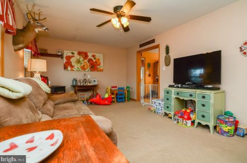 6408 Deer Mdw Rd, Farmington DE  19950-4564 exterior