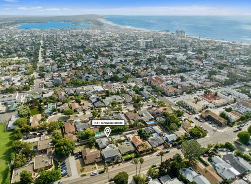 1151 Turquoise St, San Diego CA 92109-1247 exterior
