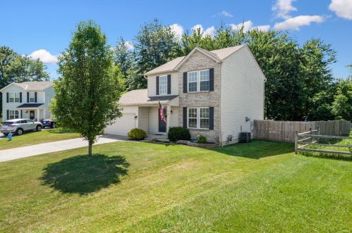 17 Flamingo Ct, Amelia, OH 45102-1891