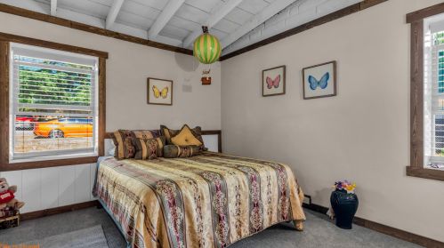 1002 Magnolia Ave, Beaumont CA  92223-1837 exterior