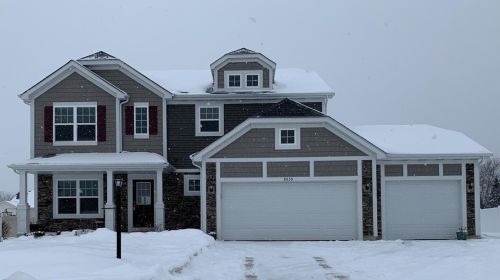 8830 Drake Dr, Dyer, IN 46373-8996