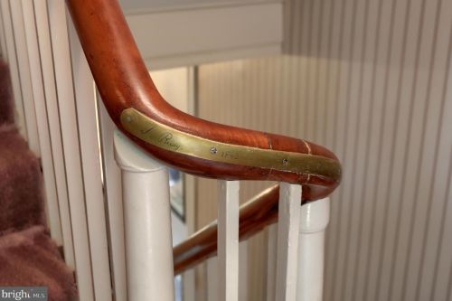 6411 Devonshire Hts Rd, Harrisburg PA 17111-4818 exterior