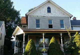 78 Orchard St, Walden, NY 12586-1706