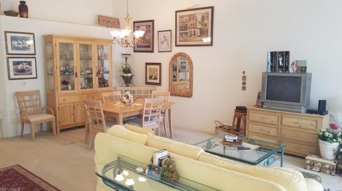3275 Jessica Ln, Naples, FL 34105-7608