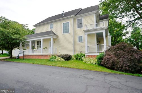 153 Amalfi Ct, Purcellville VA  20132-5816 exterior