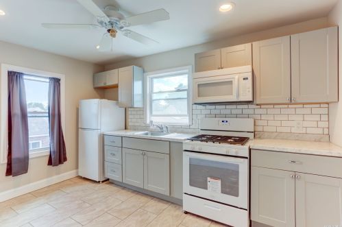 225 Fulton St, Westbury NY  11590-3028 exterior