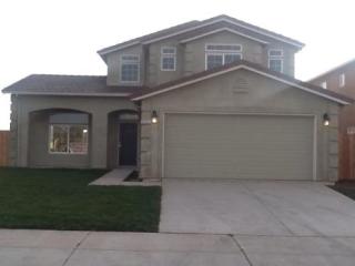 5586 Pierce Ln, Riverbank, CA 95367-3883