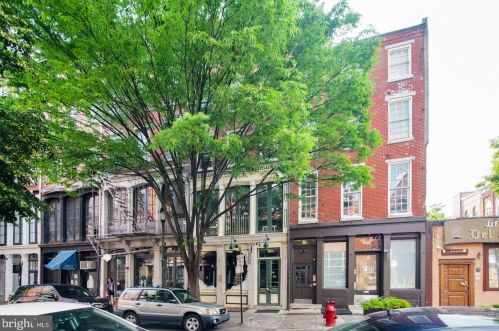 126 3rd St, Philadelphia PA  19106-1802 exterior
