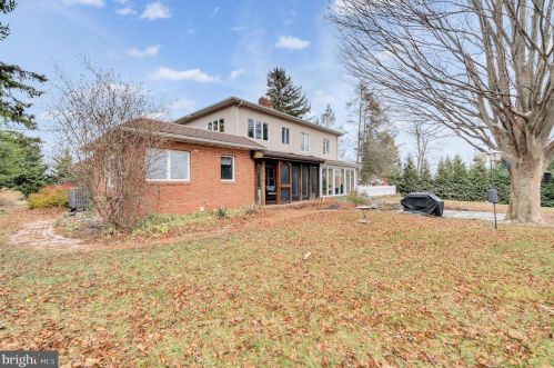 6061 Pahagaco Rd, Spring Grove PA  17362-8898 exterior