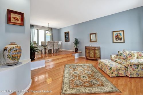 167 Ln Quinta Ct, Holmdel Village NJ  07733-2536 exterior