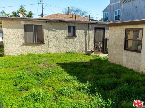 1611 Steinhart Ave, Redondo Beach CA  90278-2747 exterior
