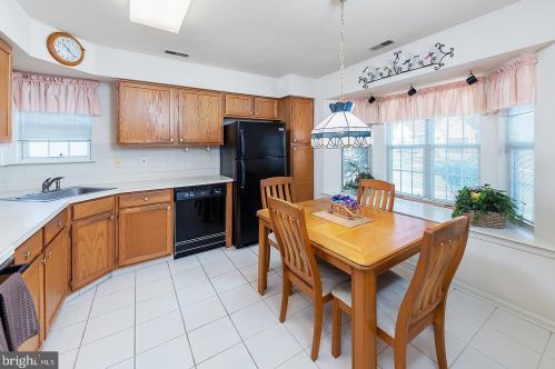 716 Cascade Dr, Mount Laurel NJ  08054-4956 exterior