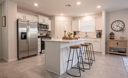 6236 Central Ave, Riverbank, CA 95367-3054