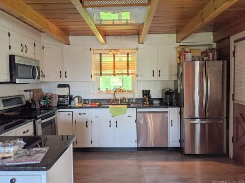 201 Scott Rd, Terryville, CT 06786-5720