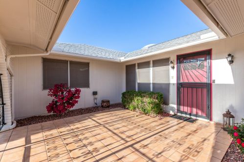 17643 Whispering Oaks Dr, Sun City, AZ 85375-5057