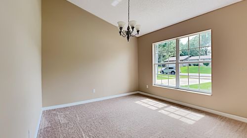737 Red Coach Ave, Deltona, FL 32725-7124