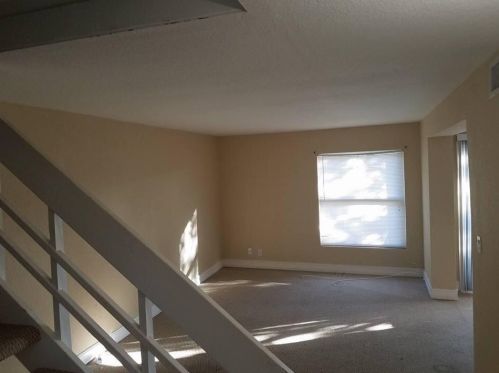 634 1st St, Boynton Beach, FL 33435-3815