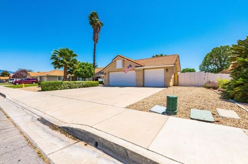 1612 Washington Ave, San Jacinto, CA 92583-5728