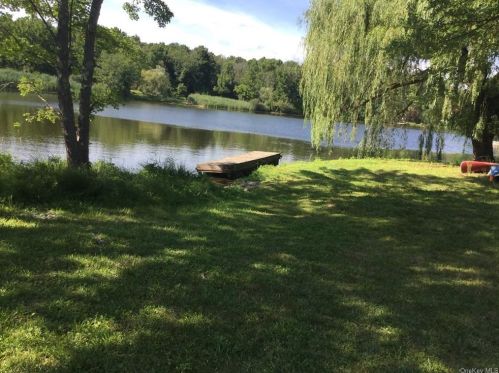 34 Upper Hillman Rd, Warwick NY  10990-2653 exterior